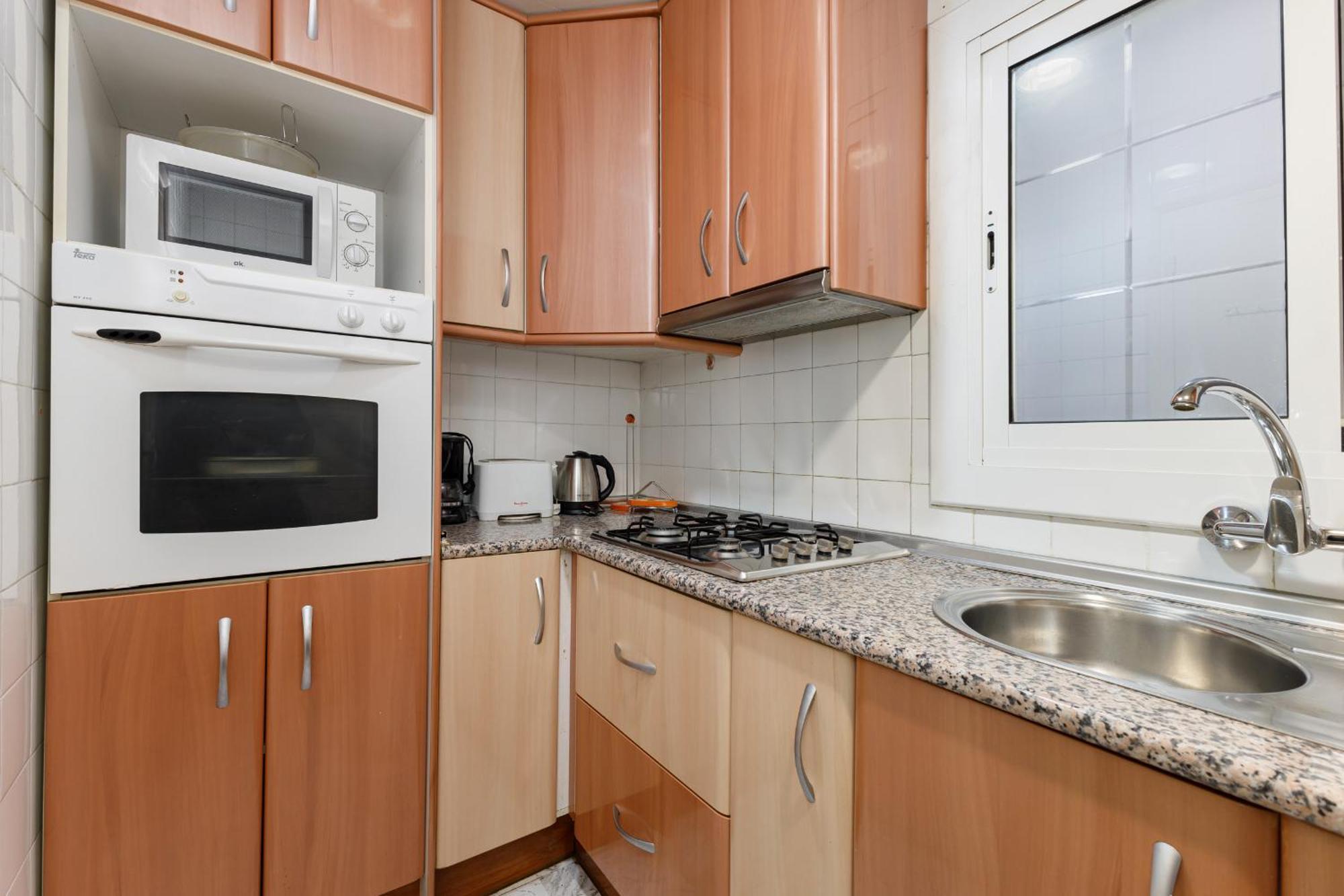 Besos - Bright Apartment Close To Congress & Port Sant Adria de Besos Exterior foto